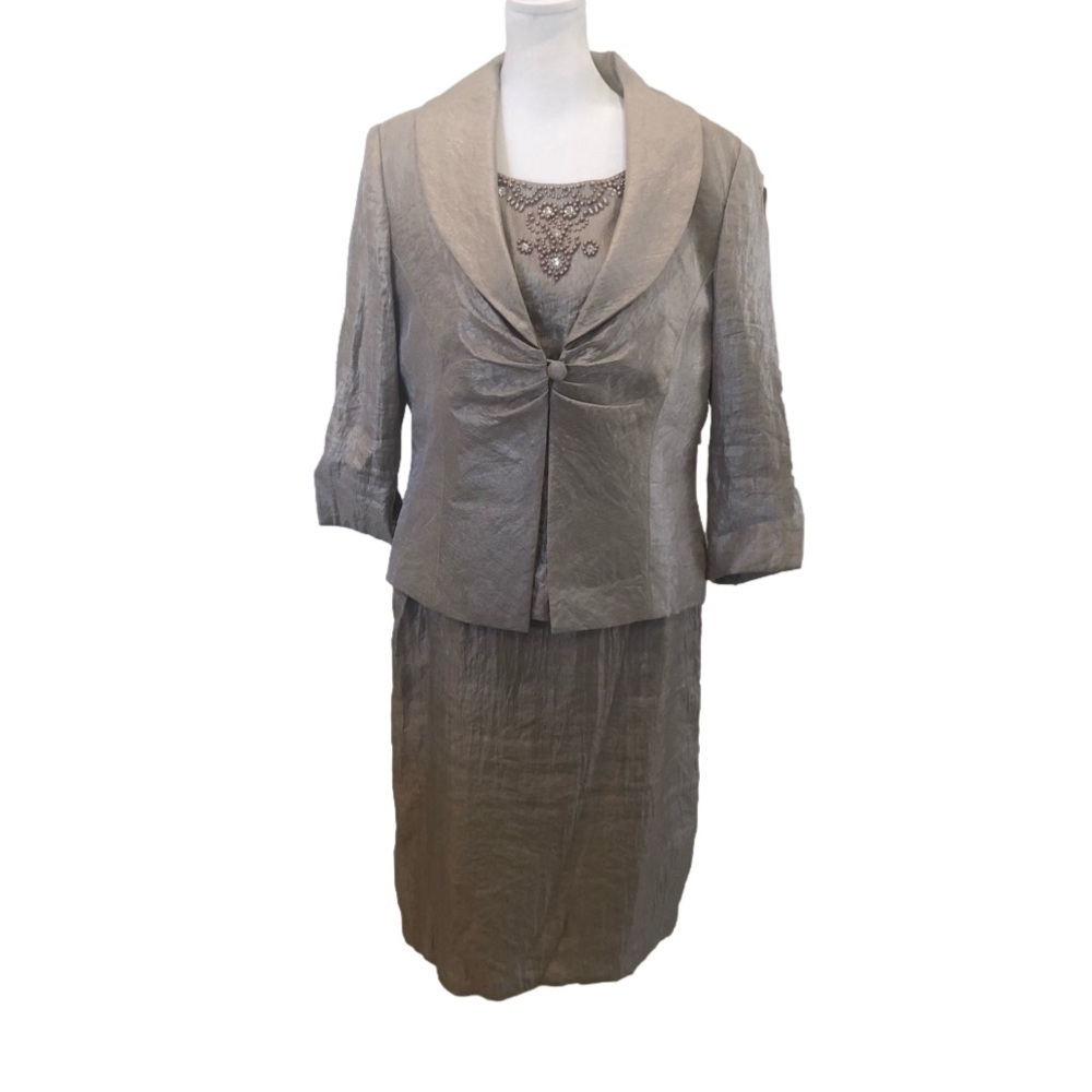 Jessica Howard Size 12 two piece special occasion dress. Beaded neckline.